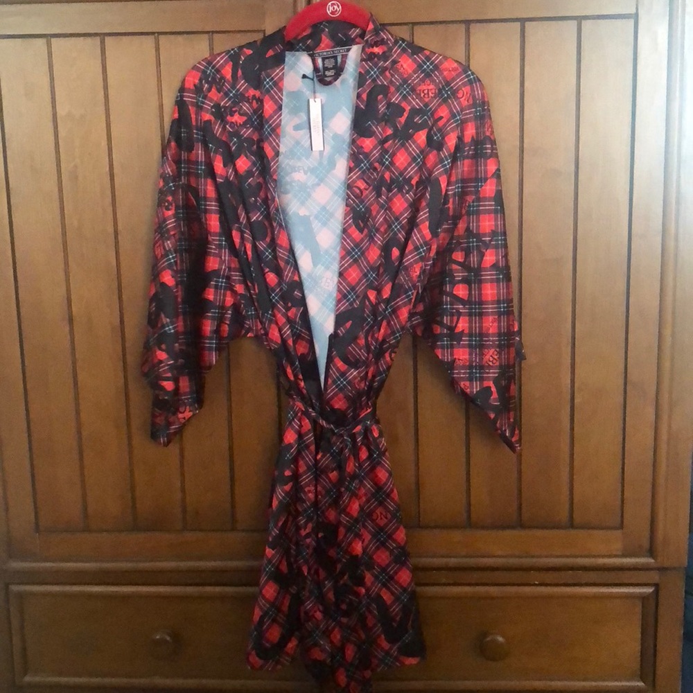 Victoria’s Secret short robe